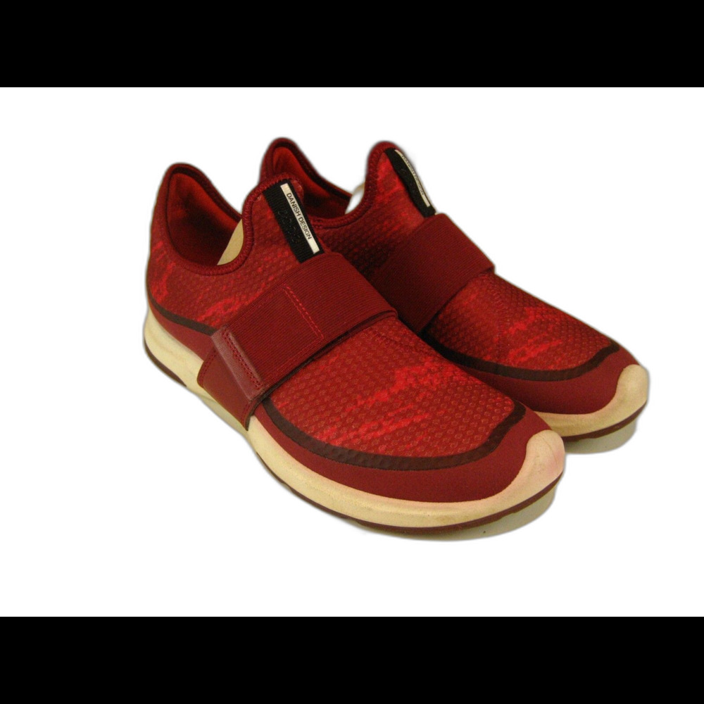 Womens NIB ECCO Biom Amrap Strap Brick Tomato Fashion Sneakers Shoes sz 9/9.5